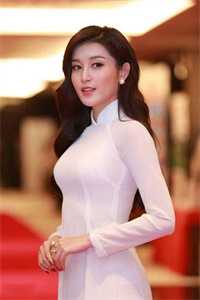 《我有一剑，碾压诸天！全本小说》唐羽冯阳完本小说_唐羽冯阳(我有一剑，碾压诸天！全本小说)全文免费阅读无弹窗大结局