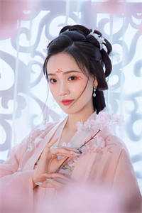她这是一种喻宝融墨珺召畅销书目