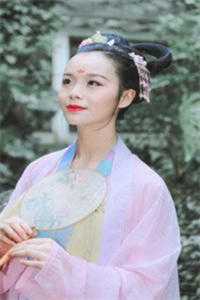 今日更新许毅文温婉《一觉醒来，三个老头叫我爸精品小说》精彩小说欣赏_（许毅文温婉）最新章节免费在线阅读