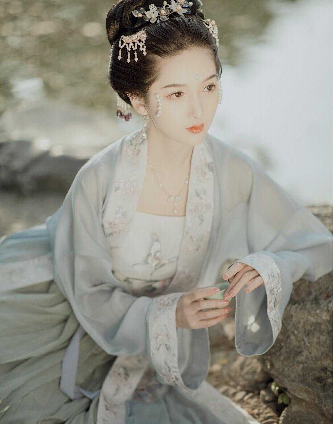 温瑜邵文烨(优质全文阅读七零：嫁给心上人后，她每天都在装温柔)_《优质全文阅读七零：嫁给心上人后，她每天都在装温柔》最新章节免费在线阅读