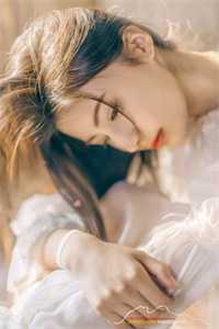 畅销小说穿成戏精小师妹,全员偷听我心声