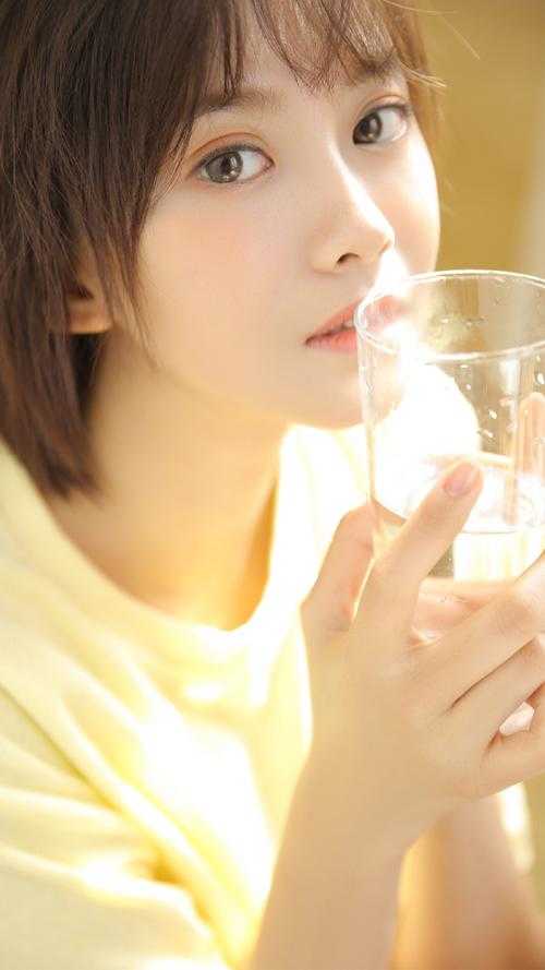 全文章节结婚十年纪念日，妻子陪白月光过十年之约