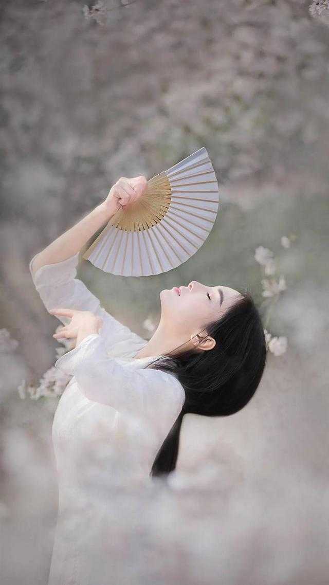 穿成霸总他妹后，我天塌了全文免费阅读无弹窗大结局_穿成霸总他妹后，我天塌了（季婧茴茴）小说免费阅读大结局